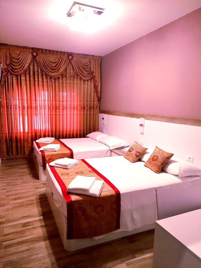 Hotel Venice Tour เมสเตร ภายนอก รูปภาพ